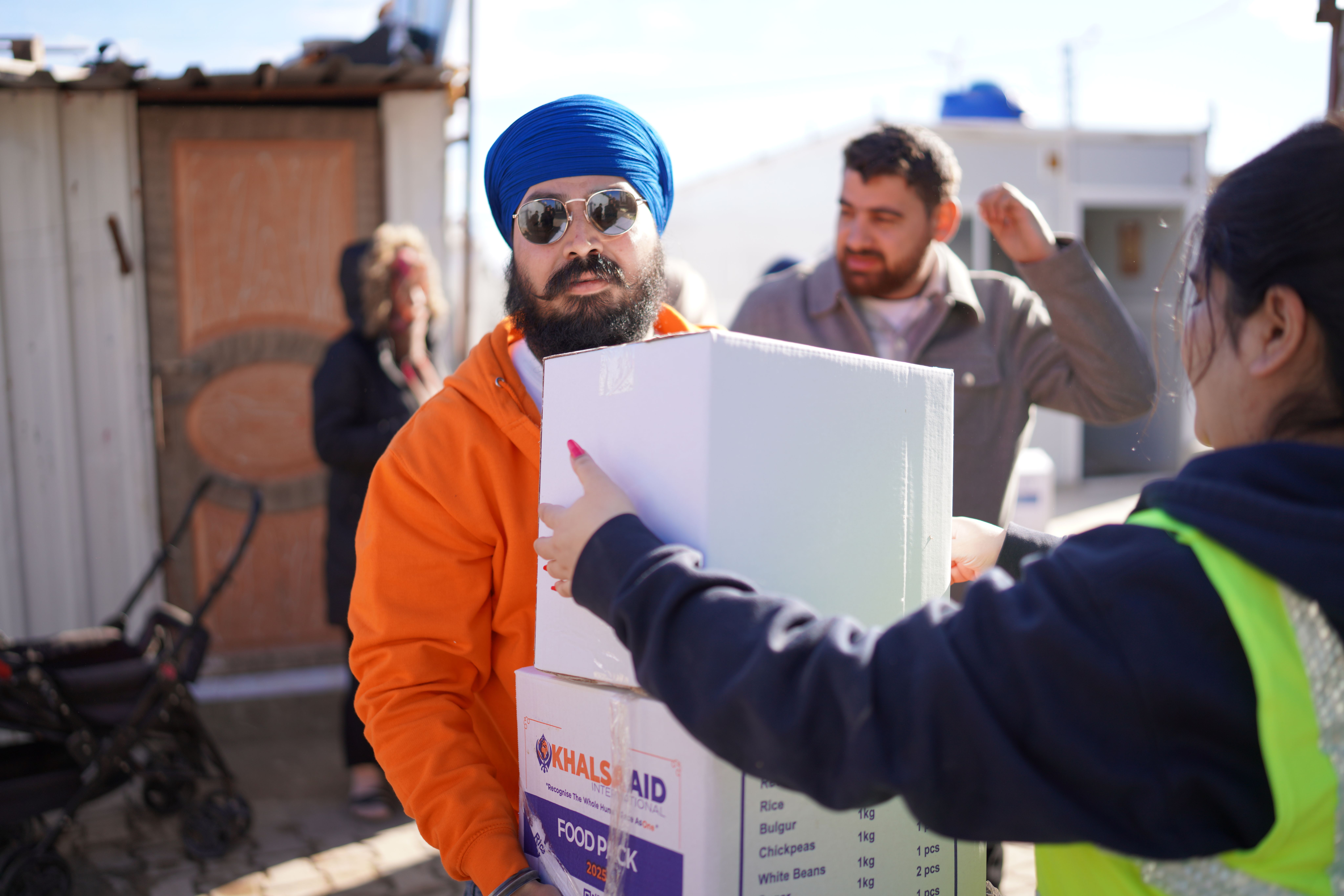 Khalsa Aid distributing aid packs in Turkey