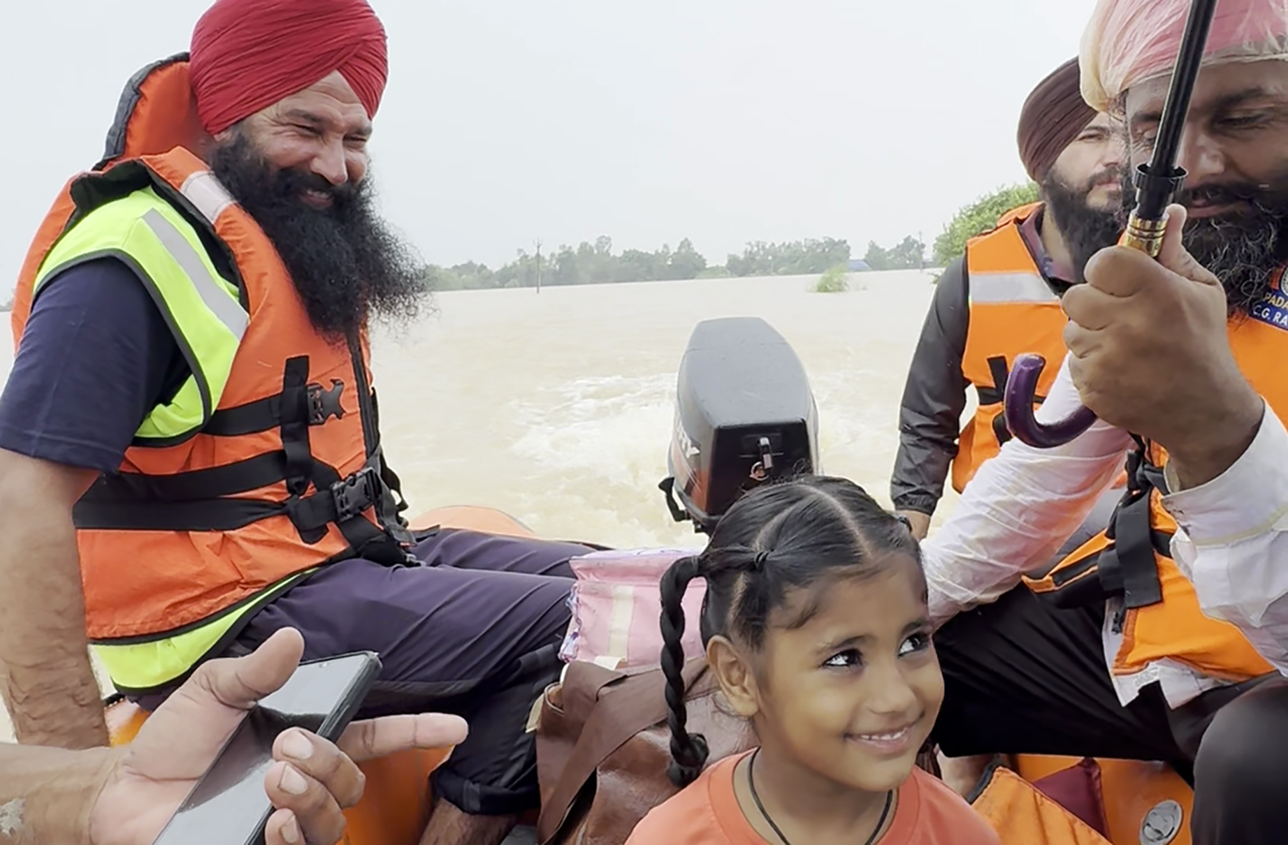 Khalsa Aid team evacuating victims of the floods in Panjab 2025