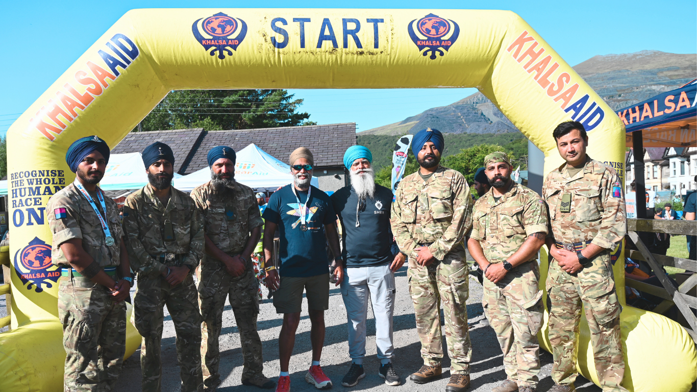 Khalsa Aid Snowdon Hike