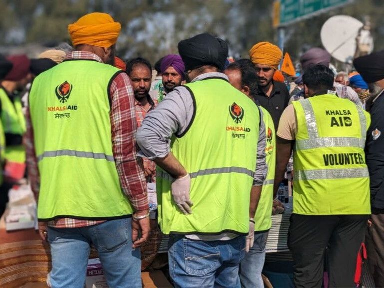 Khalsa Aid provides aid to the Indian Farmers Protests