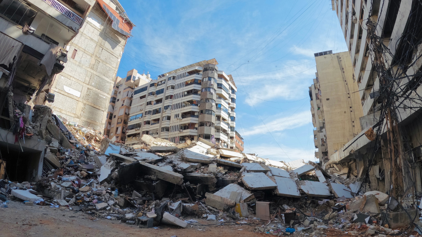Khalsa Aid Distributes Over 2,000 Food Packs to Families Displaced by Lebanon Conflict
